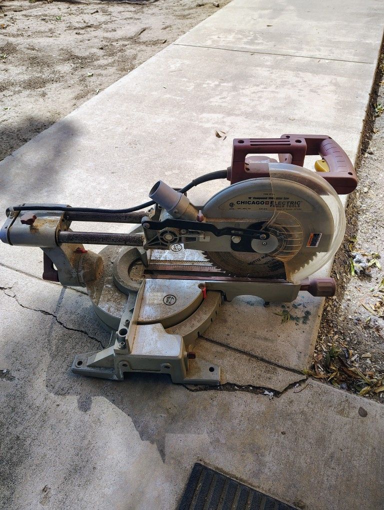 Chicago Electric 10" Sliding Compound Mitre Saw