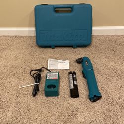 Makita 9,6 Volt Cordless Right Angle Drill With Case