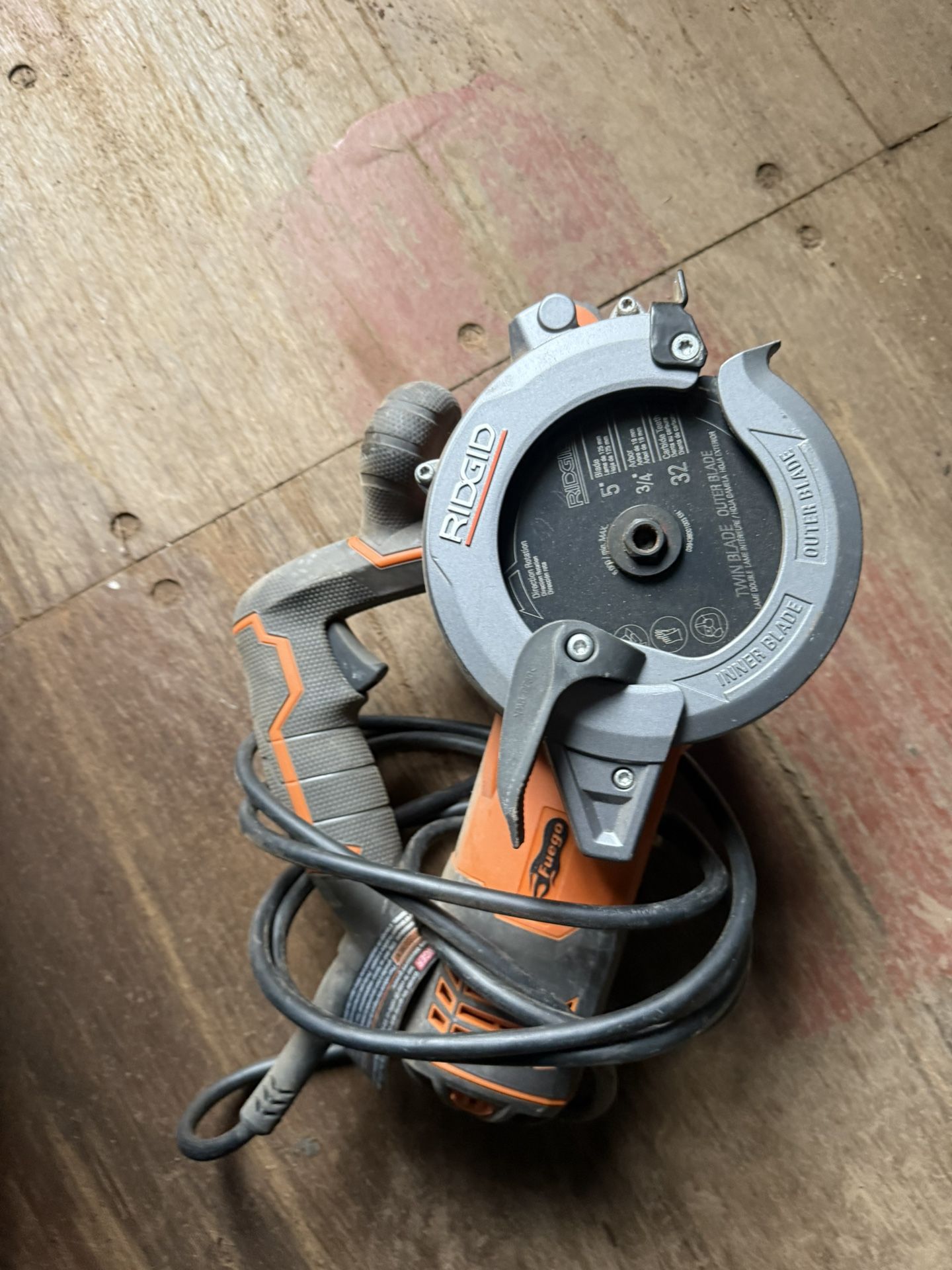 RIDGID TwinBlade Saw