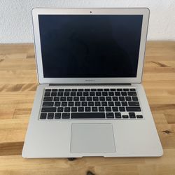 2010 MacBook Air - For Parts / Repair 