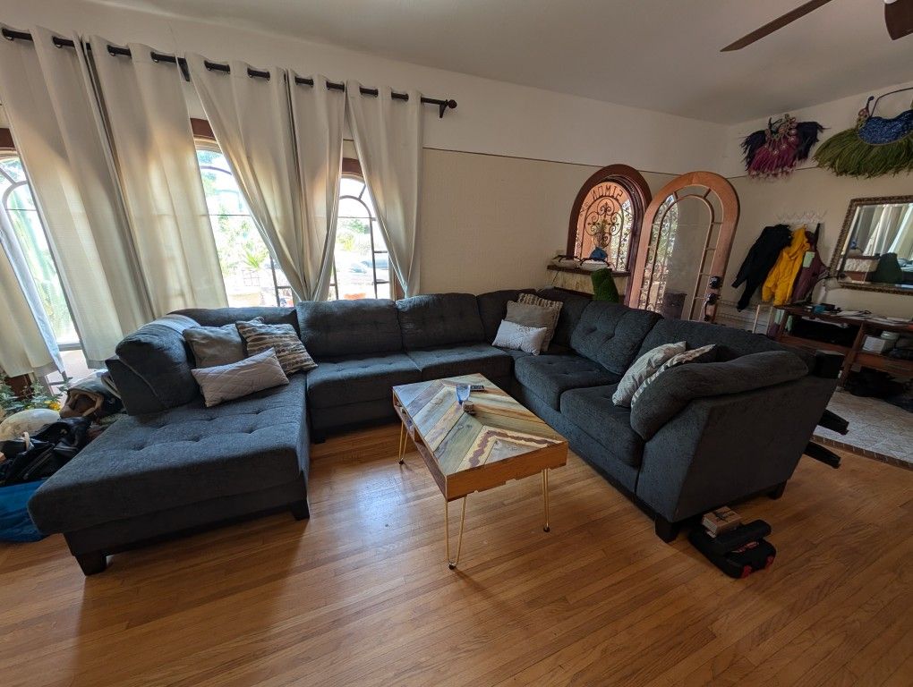 Sectional Sofa