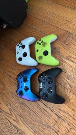 Xbox controllers