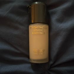 Mac studio radiance foundation