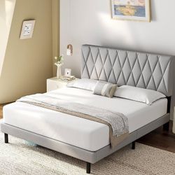 💕Complete Queen Size Brand Name Bedding Set ✨ for sale!!💕