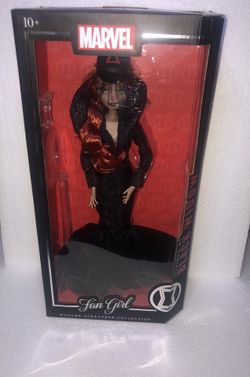 MARVEL FAN GIRL BLACK WIDOW MADAME ALEXANDER 13.5 INCH DOLL FIGURE  NEW IN BOX 