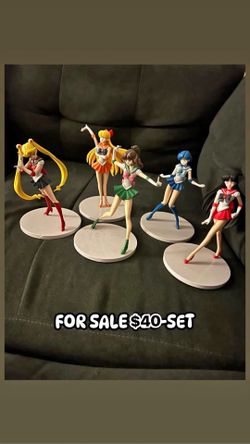 SAILOR MOON SET (SOLD AS SET)