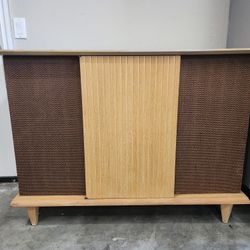 Admiral MCM Console Stereo 
