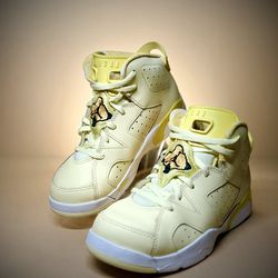 Nike Air Jordan 6 Retro Yellow Floral 543390-800 Grade School Size 2.5y