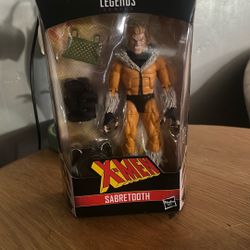 marvel legends sabertooth