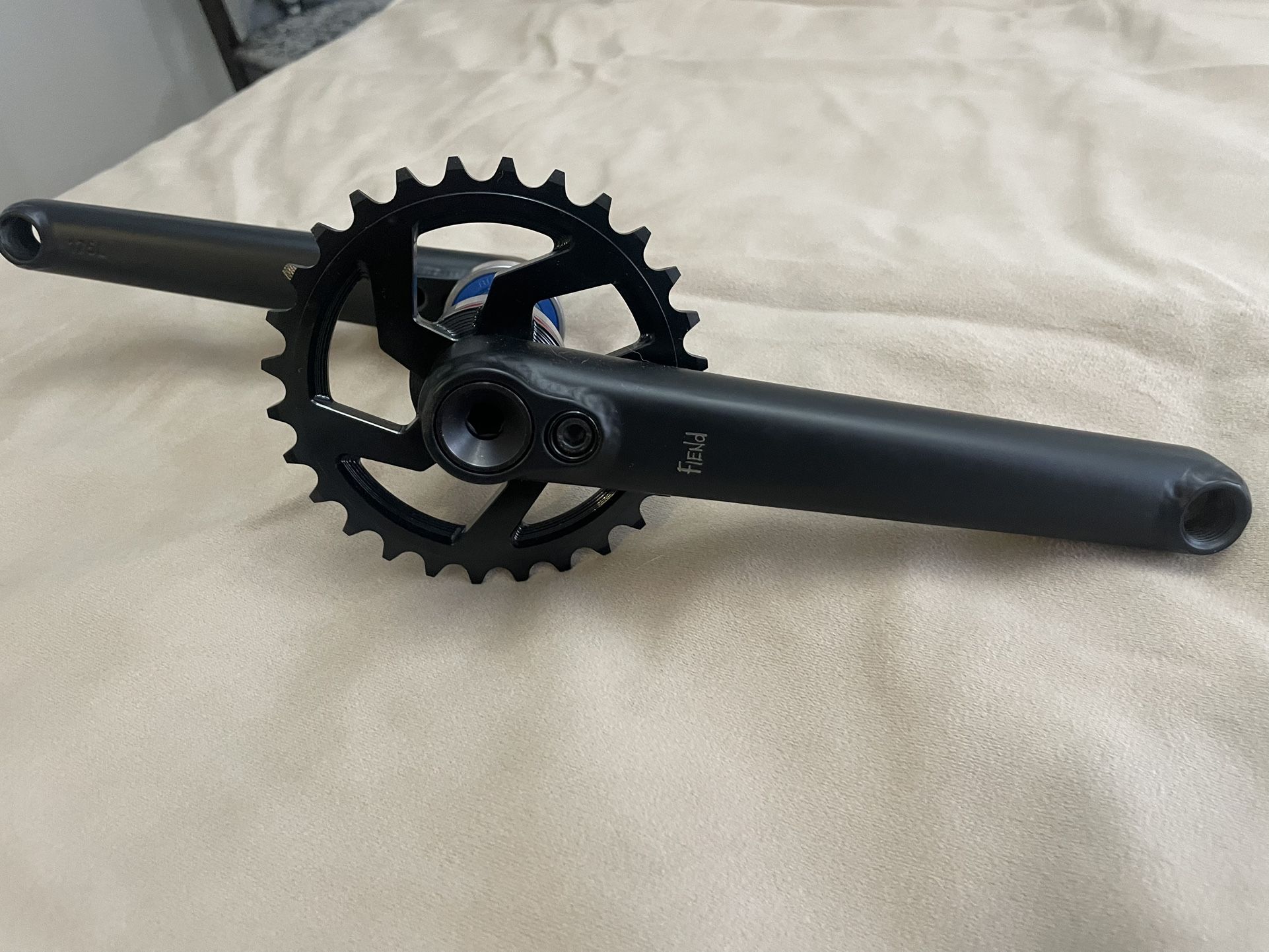 Fiend Cranks , Cult Sprocket, Profile Bottom Bracket
