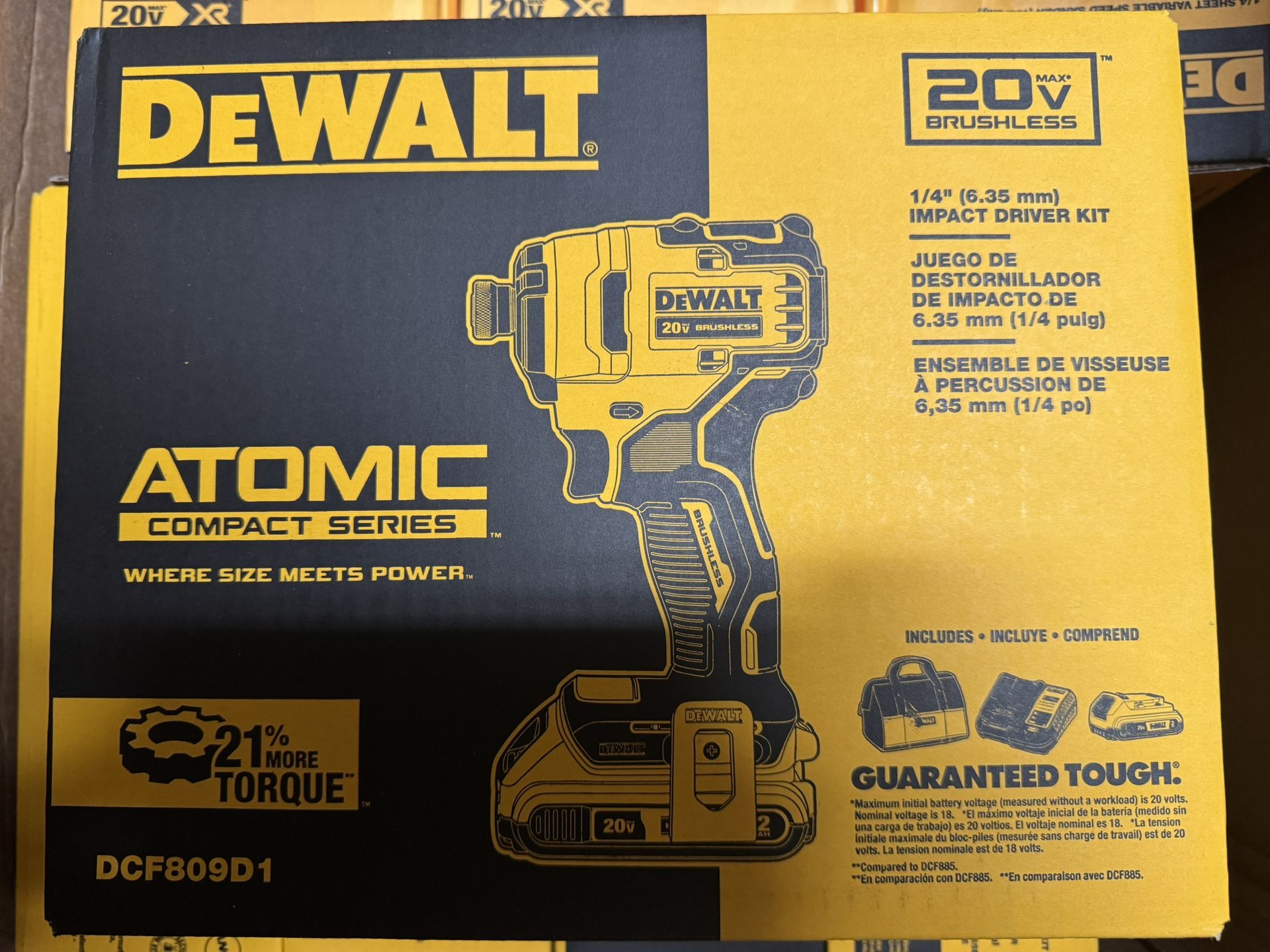 DEWALT ATOMIC 20V MAX Lithium-Ion Brushless Cordless Compact 1/4 Impact Driver w/2Ah Battery/Charger