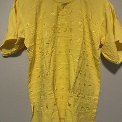 Women’s Yellow Shortsleeved Shirt Embroidered Animals Size 1X Round Neck