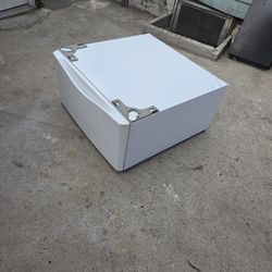 Dryer And Washer Pedestal Kenmore 27"