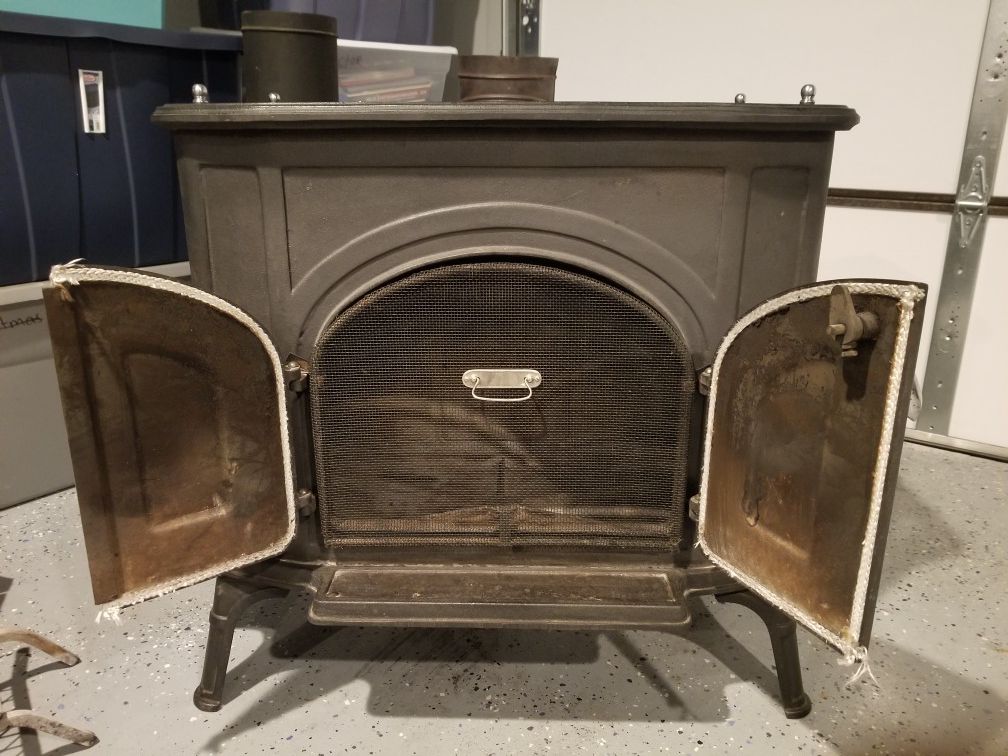 Upland 207 wood stove ..in really good shape..