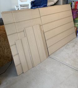 Two 4’x 8’ shiplap (OC siding) panels and extra, unpainted