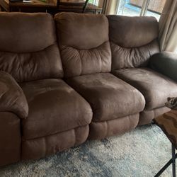 Reclining sofa