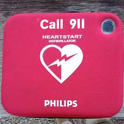  Defibrillator  (Emergency Heart Shock Pads)