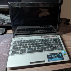 ASUS UL30V Series - Okay Condition - 13,3" Display  -  $50