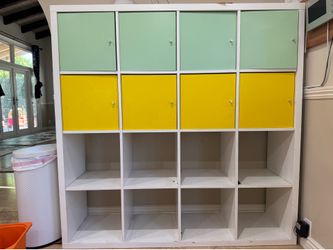 16 cube cabinet
