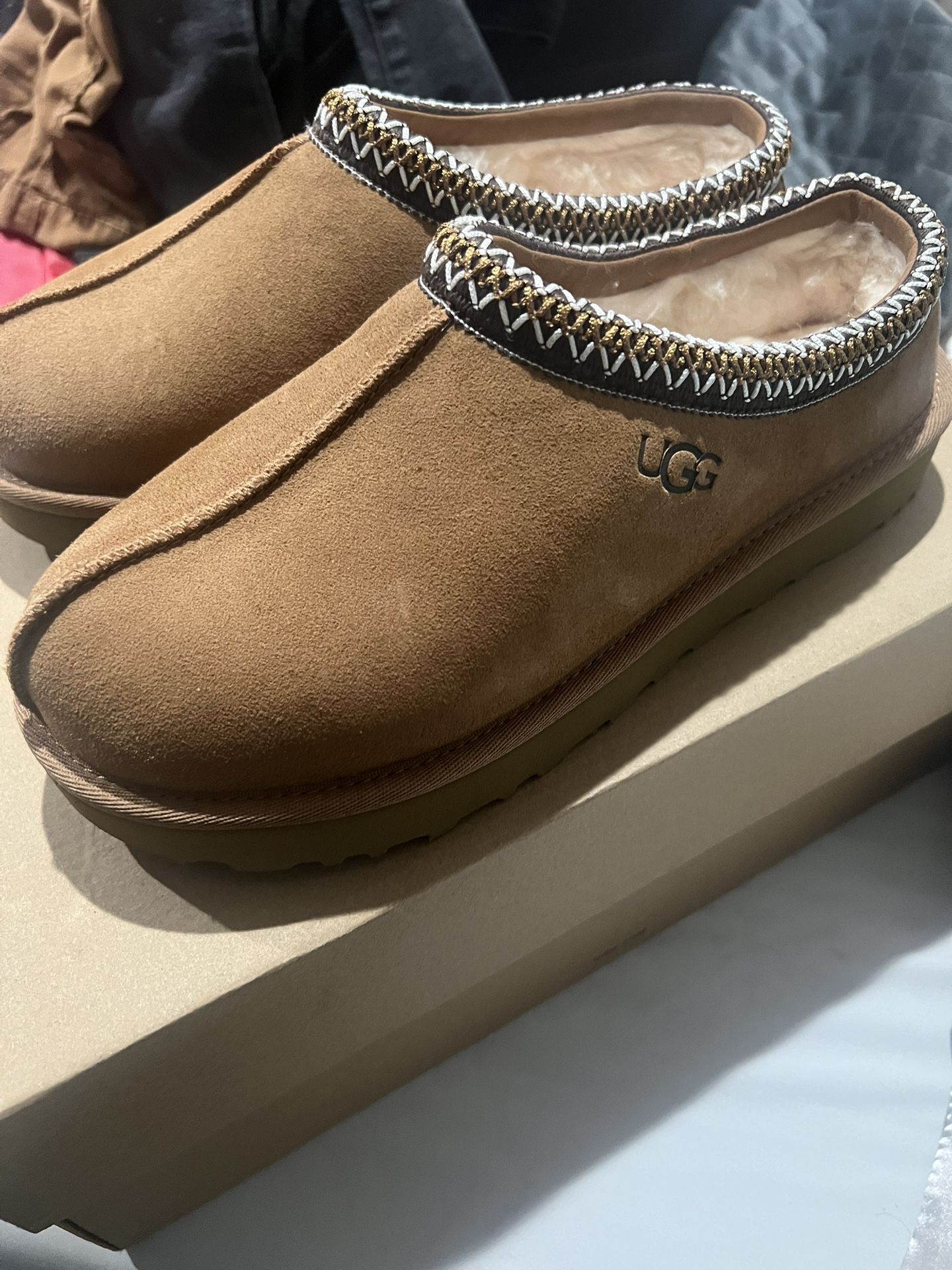 Ugg Tasman Women Size 9