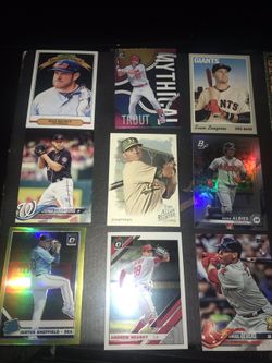 Baseball collectible Tops cards