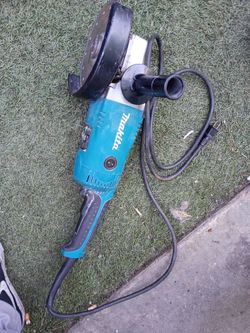 Makita 7" 15amo corded grinder