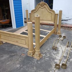 King Wood Post Bed Frame With Awning