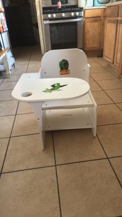 Hulk desk table