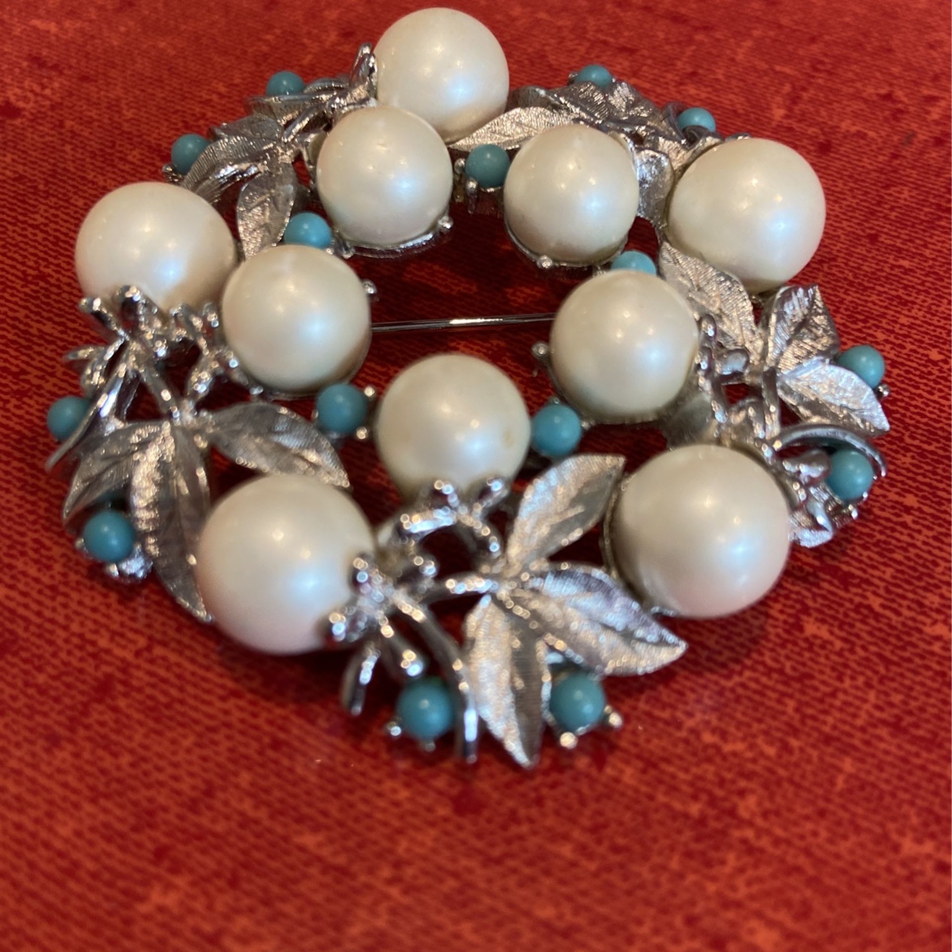 Sarah Coventry Brooch