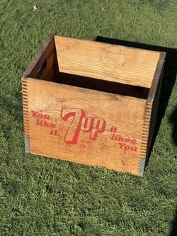 RARE Vintage 1930’s 7-Up Wood Dove-tailed Crate (almost Antique)