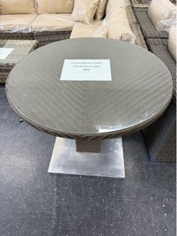 Patio furniture outdoor table with tempered glass top