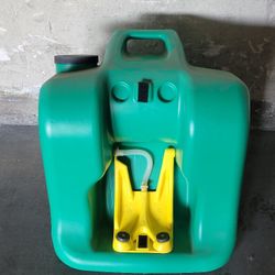 Guardian Equipment Portable Eyewash Station