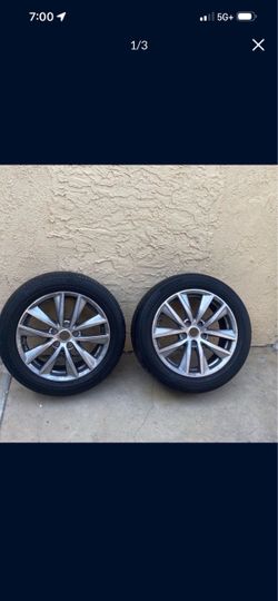 (2) Infiniti q50 17 inch rims