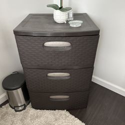Plastic 3 Drawer Mini Dresser 