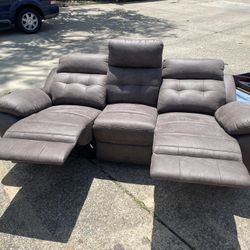 RECLINER SOFA