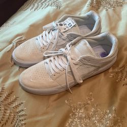 Nike Ishod 