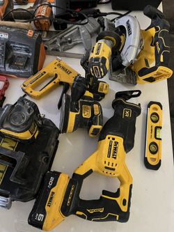 Dewalt Bundle Lamp Ect…