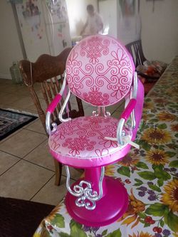 Doll chair