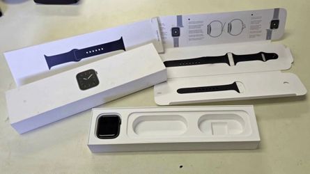 Apple Watch Series 5 44mm (GPS+Cellular)