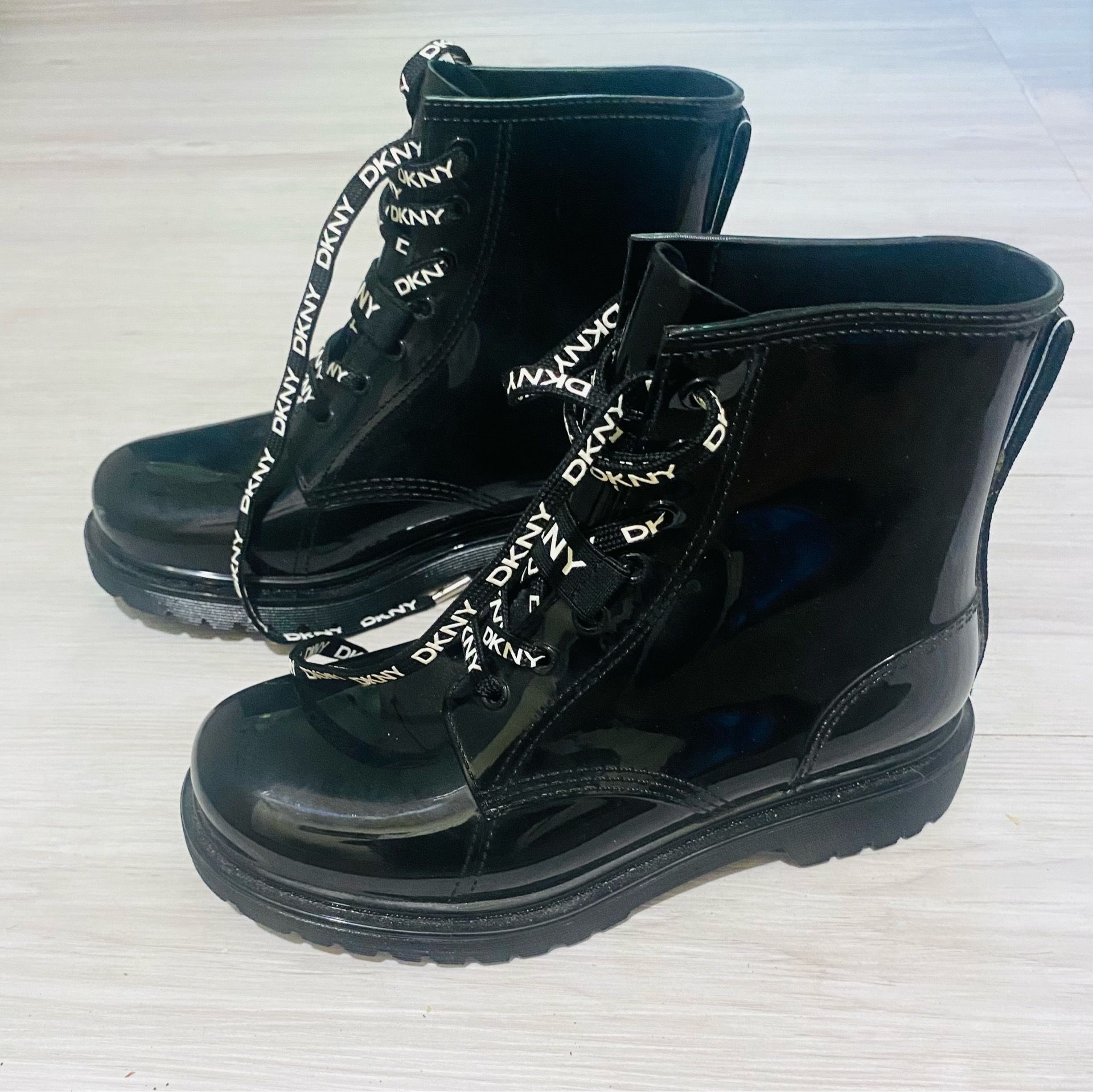 DKNY boots