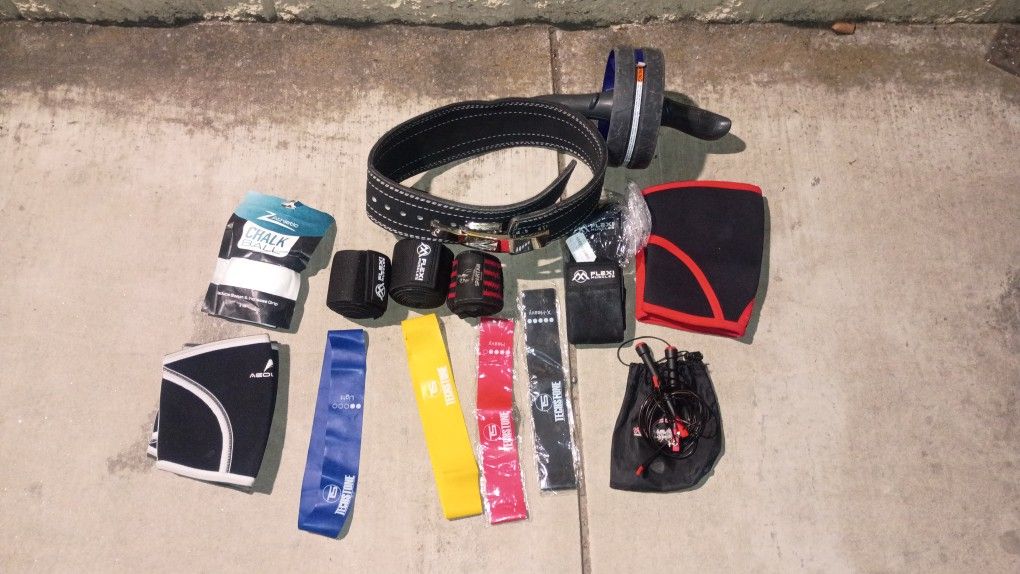 Weightlifting Belt Set Plus More