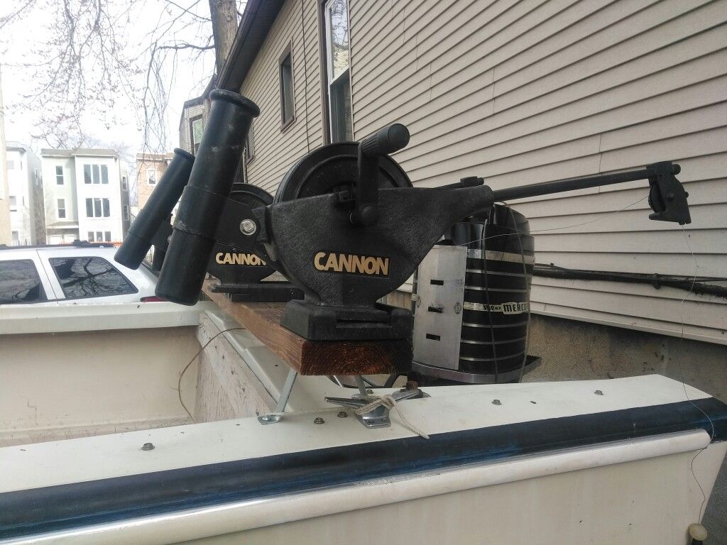 Cannon downriggers three of them and to Rivera Electric downriggers
