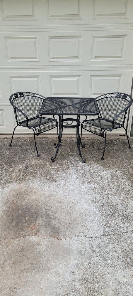 3pc Vintage Wrought Iron Patio Furniture Set