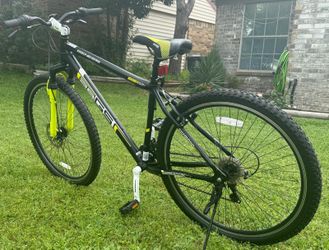 Genesis Vitesse 6061   29” bicycle ready to ride