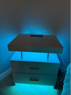 2x LED night stand  with worlds charging