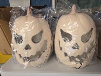Halloween Jack-O-Lantern Decorations