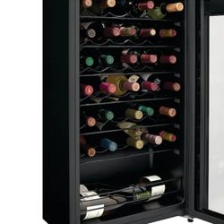 🍷 BRAND NEW Frigidaire 34-Bottle Wine Cooler – SEALED – $429 Retail