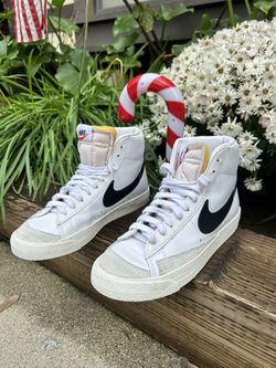 Nike Blazer Women’s Size 7
