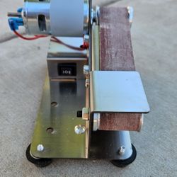 Electric belt sander