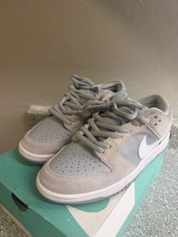 grey nike dunks size 9.5